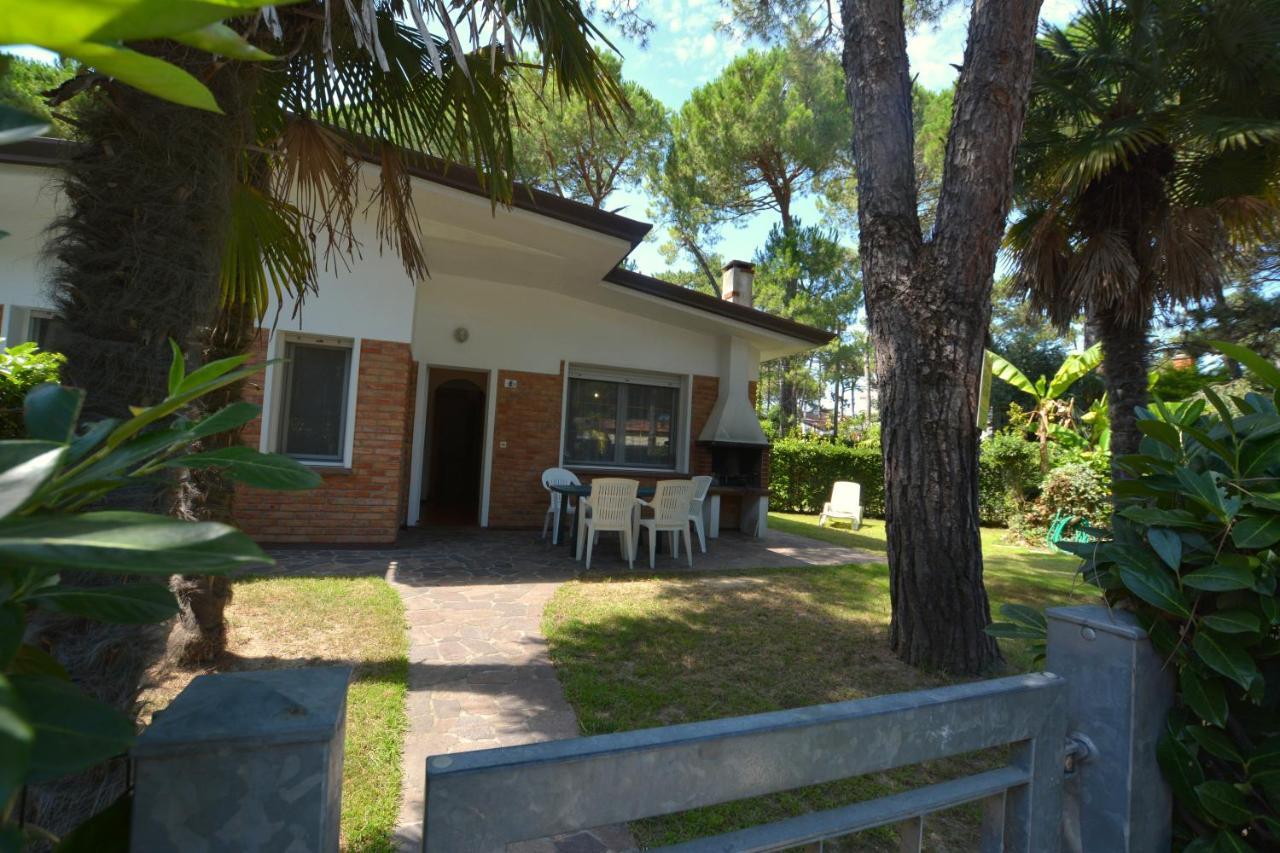 Villa a Lignano con 2 camere e giardino Lignano Sabbiadoro Esterno foto