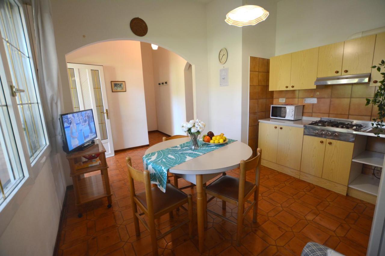 Villa a Lignano con 2 camere e giardino Lignano Sabbiadoro Esterno foto