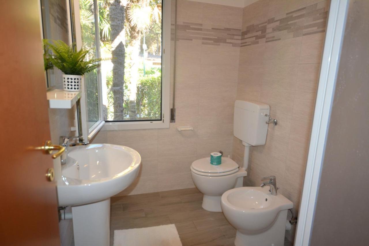 Villa a Lignano con 2 camere e giardino Lignano Sabbiadoro Esterno foto