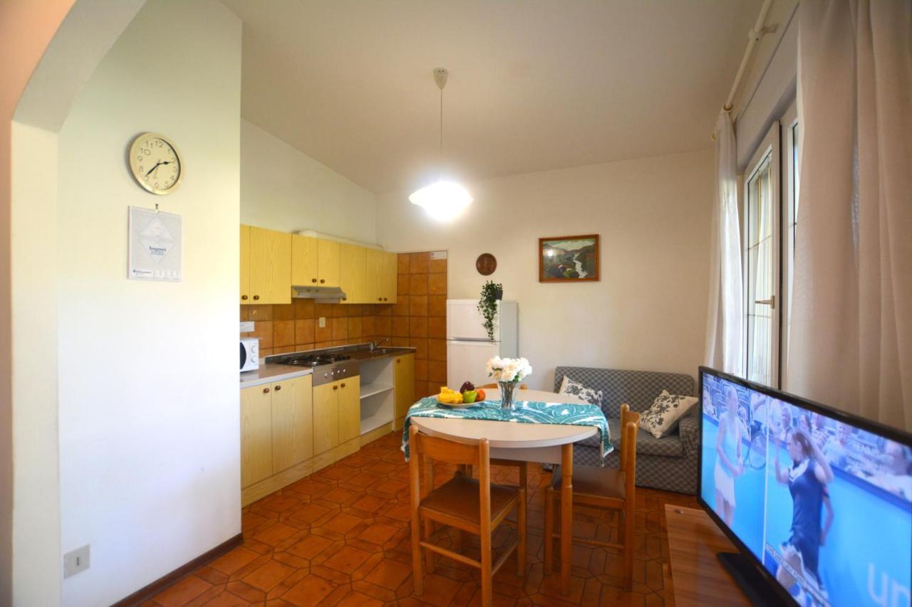 Villa a Lignano con 2 camere e giardino Lignano Sabbiadoro Esterno foto